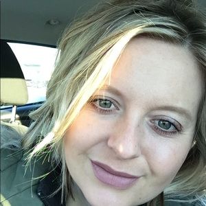 Meet your Posher, Ally